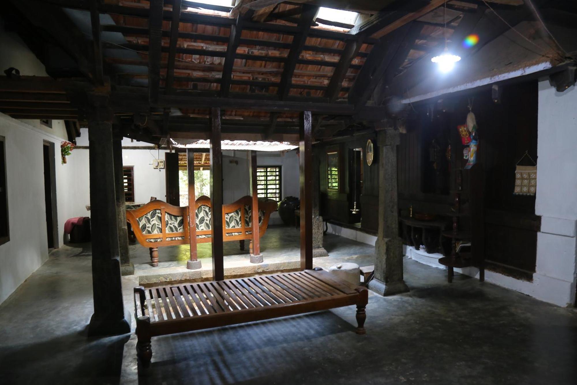 The Mana-Heritage Stay - Chengazhimattam Mana Kottajam Kültér fotó